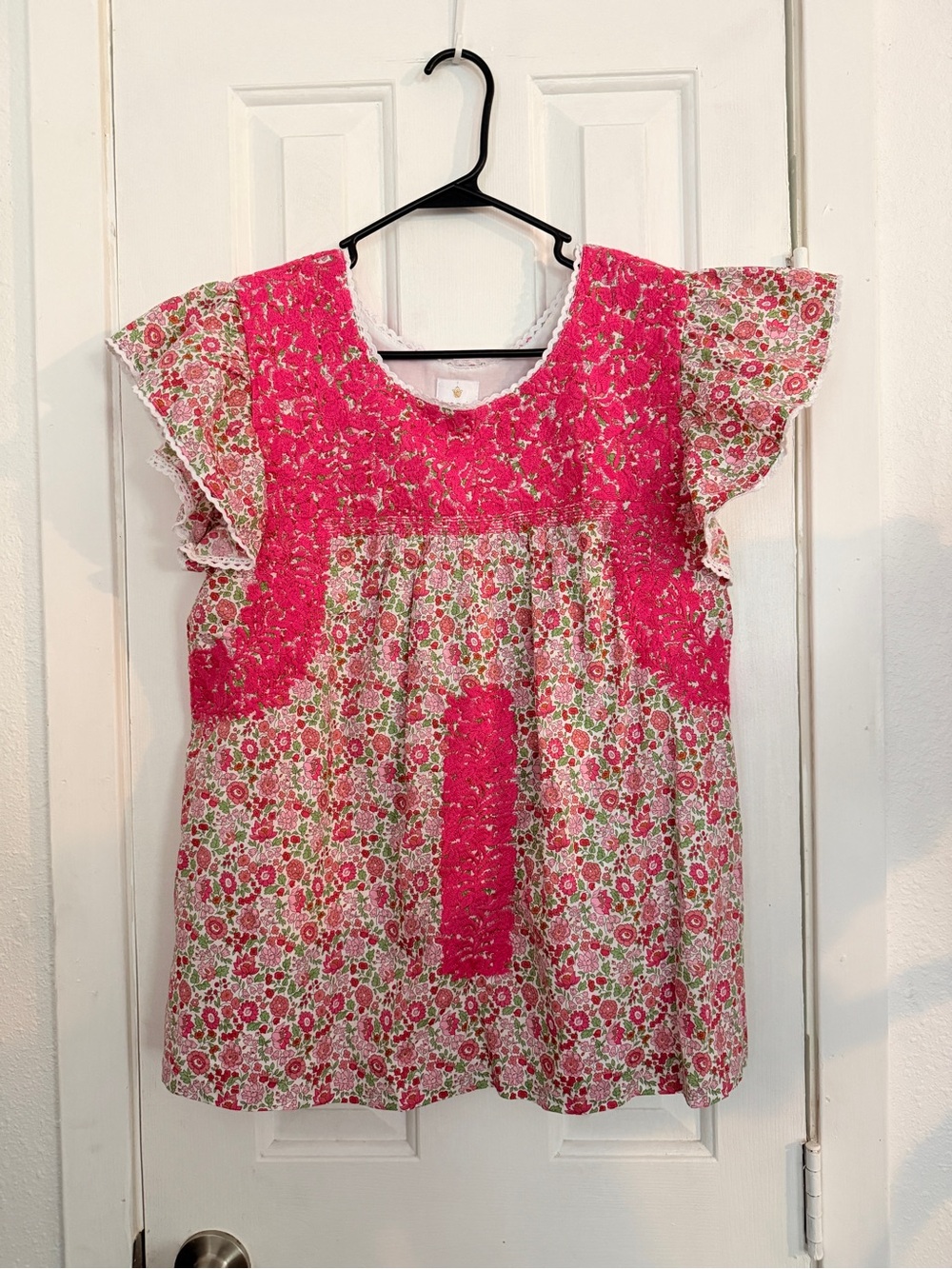 Girls Floral Flutter-Sleeve Smocked Pink Blouse